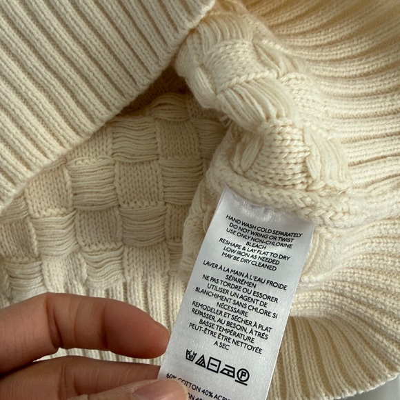 BDG Textured Cream Knit Vest Size Large Women’s Cotton blend Sweater - Picture 6 of 6